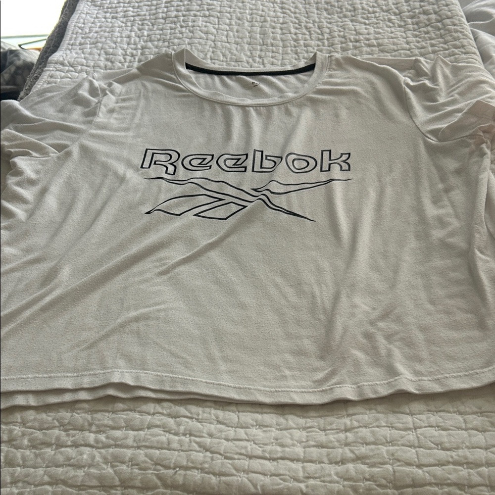 Reebok‎ shirt